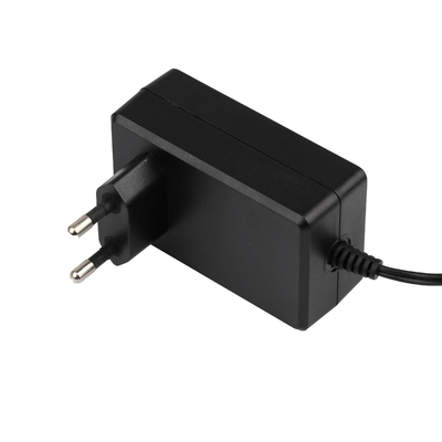 Καθολική παροχή συνεχούς 12v ηλεκτρικού ρεύματος εναλλασσόμενου ρεύματος παροχής ηλεκτρικού ρεύματος μετατροπής με KC το βούλωμα