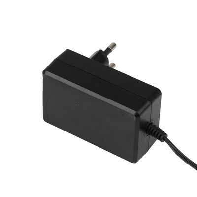 Καθολική παροχή συνεχούς 12v ηλεκτρικού ρεύματος εναλλασσόμενου ρεύματος παροχής ηλεκτρικού ρεύματος μετατροπής με KC το βούλωμα